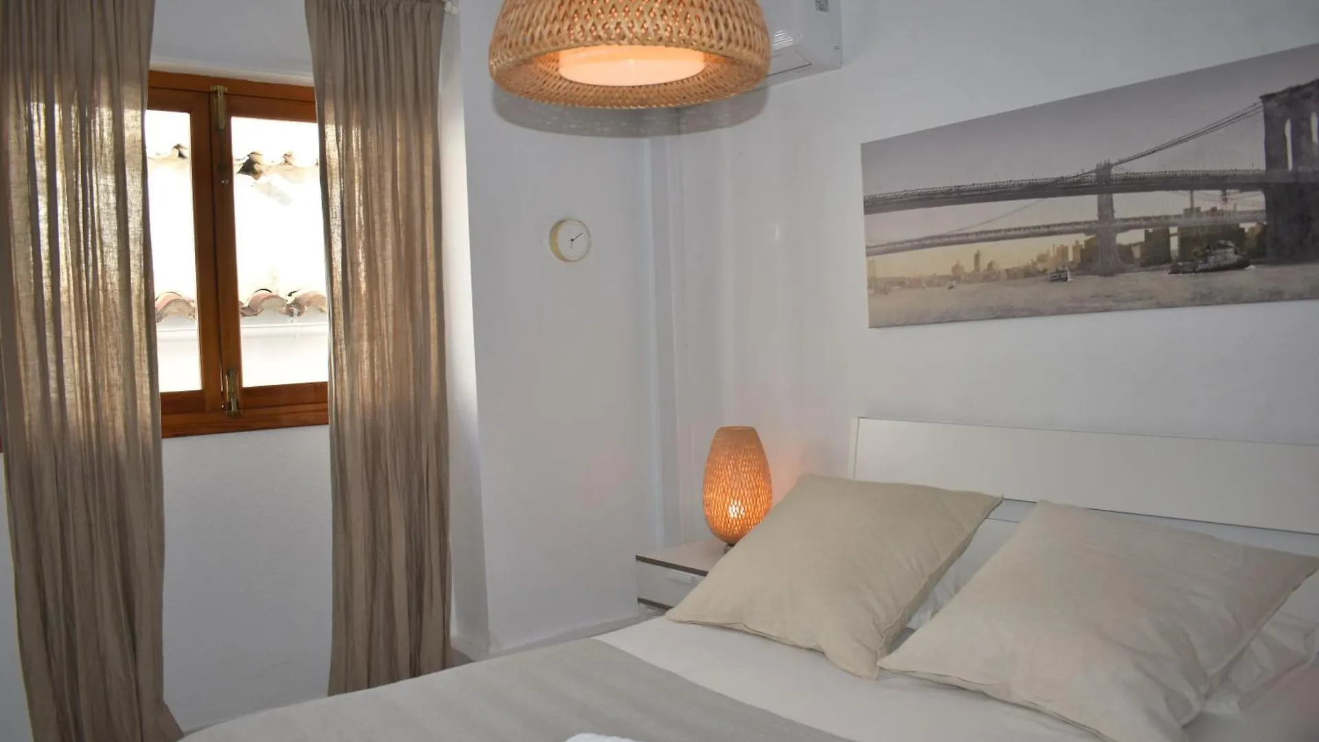 Zentral Gelegene Wohnung Competa Spain